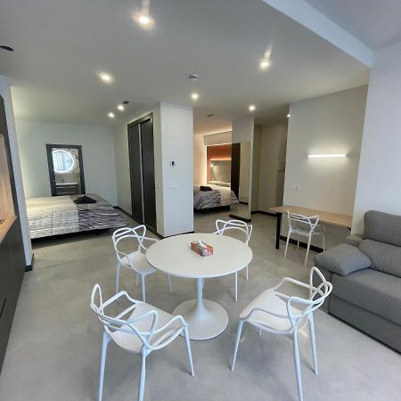 Aljama Burgos Aparthotel ภายนอก รูปภาพ